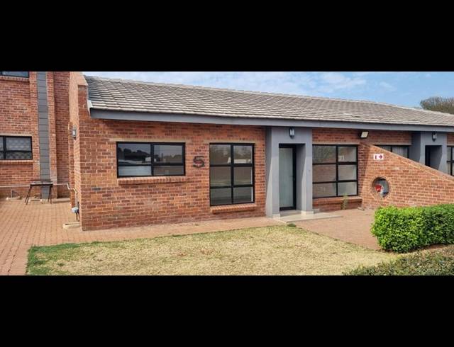 2 BEDROOM PROPERTY TO RENT IN JOHANNESBURG CBD